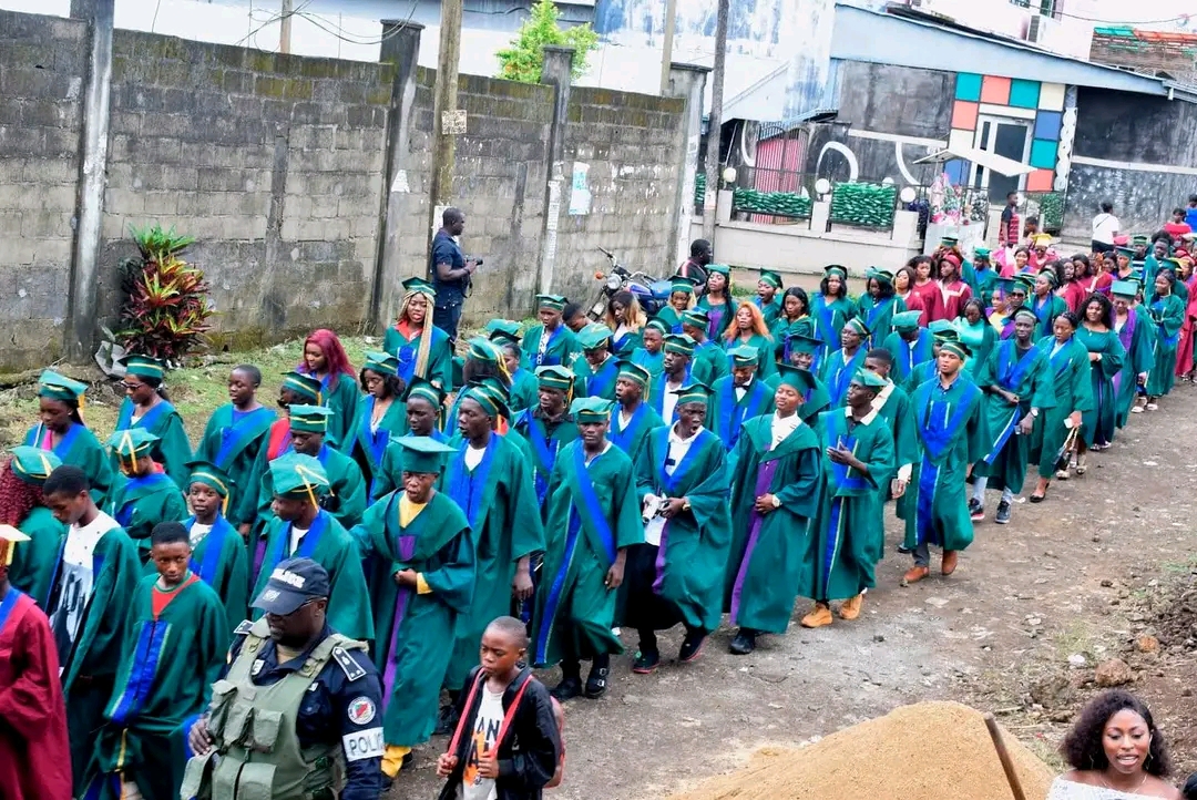 Digital School Yearbook & Photo Albums